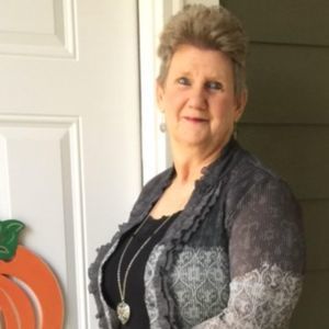 Meet your Posher, Dana